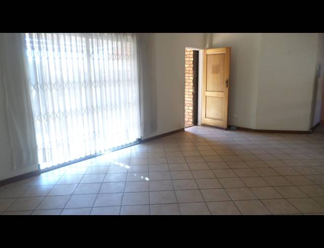 2 BEDROOM HOUSE SOLD IN THERESAPARK